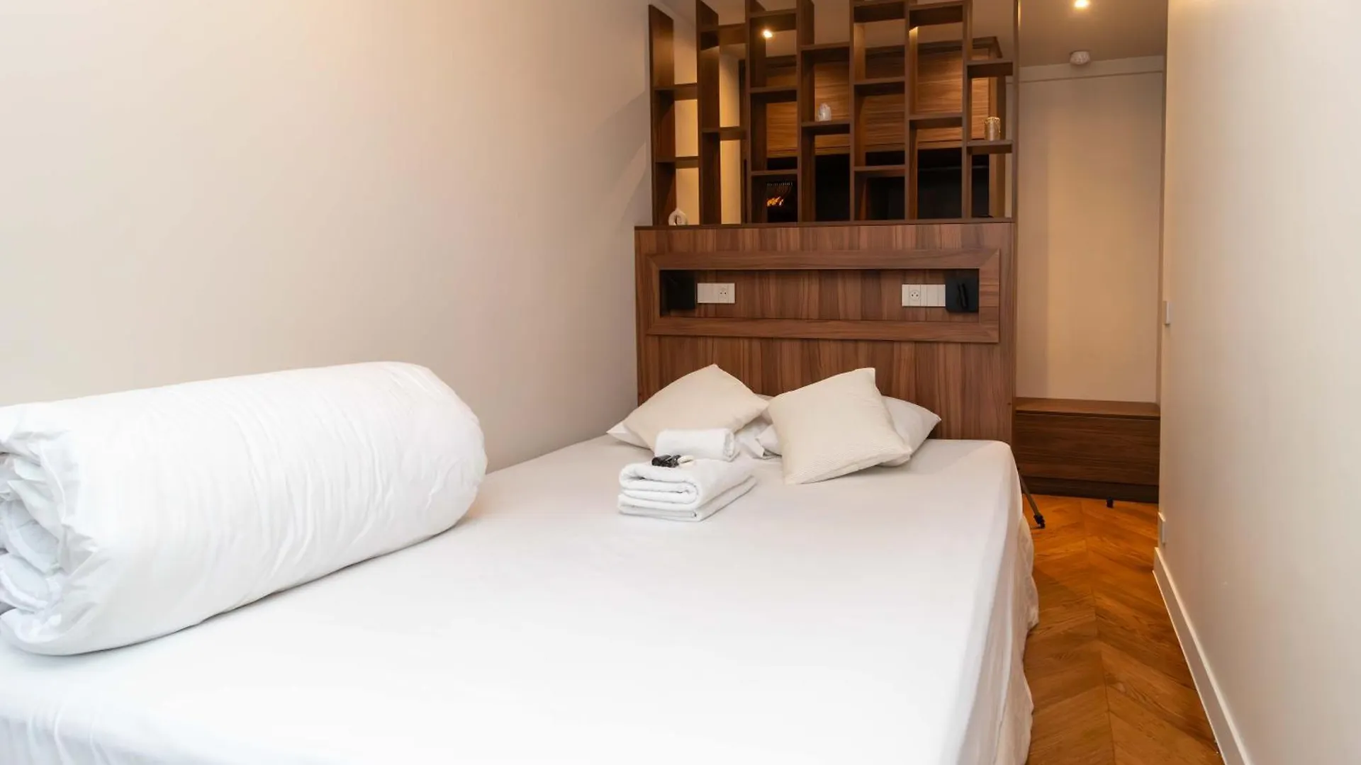 Apartment Apart Hotel Centre De Paris By Studio Prestige Frankreich