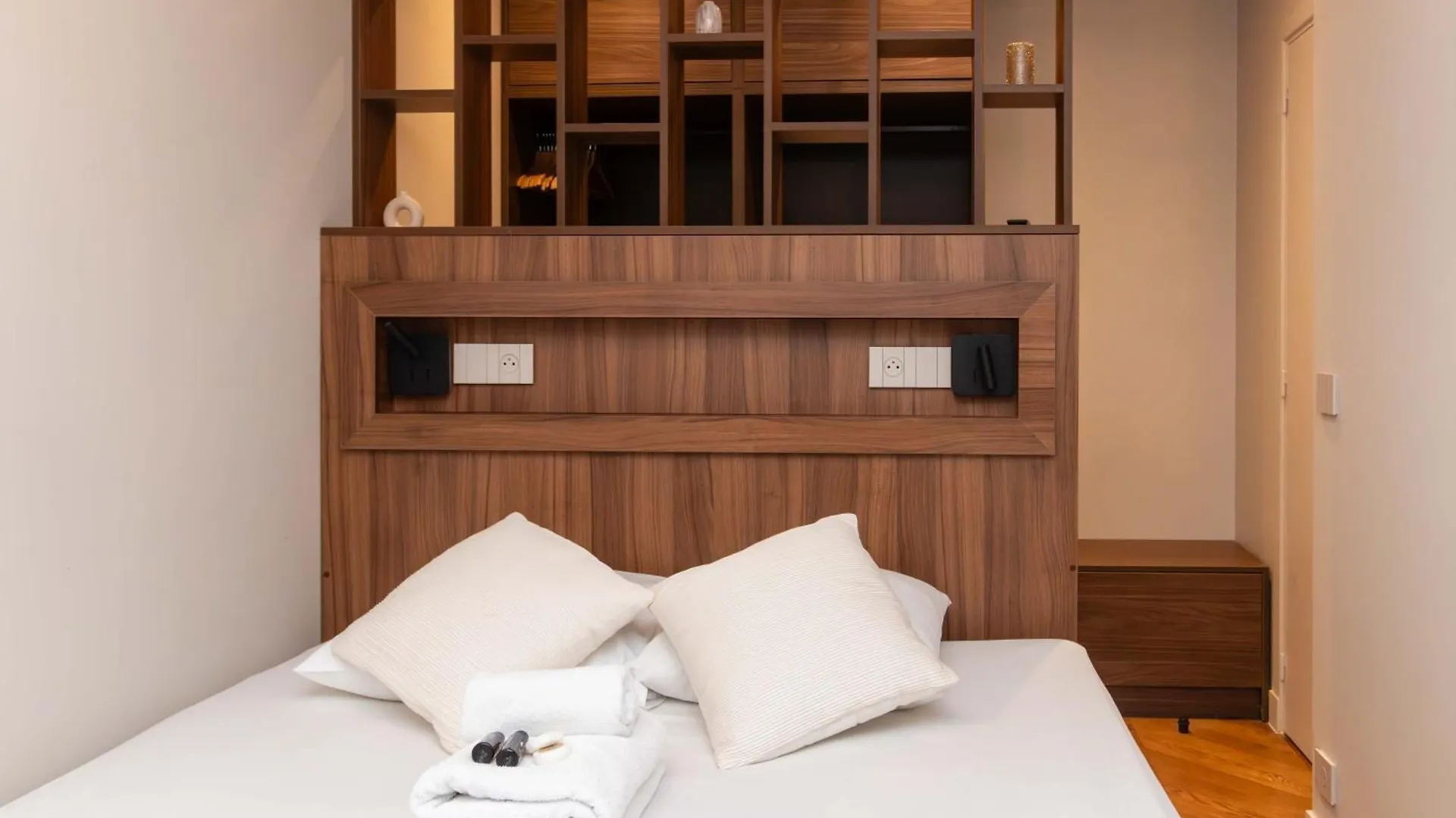 Apart Hotel Centre De Paris By Studio Prestige 0*,  Francja